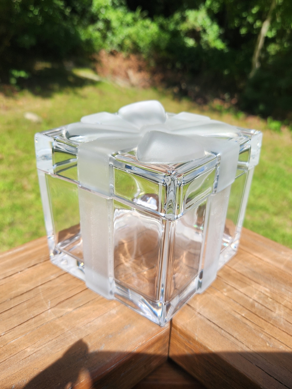 Shannon Crystal Clear Present With Frosted Bow Gift Box Holiday Decor